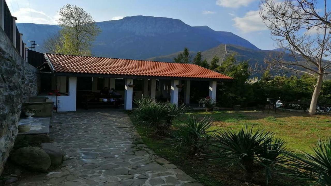 Къща За Гости "Мечта" Lyutibrod Exterior foto